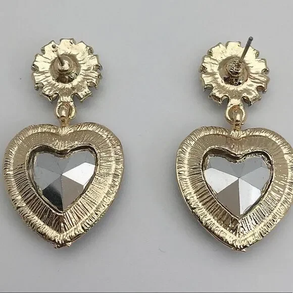 NWT BJ Heart Earrings  sold out - Picture 2 of 2